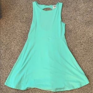 EUC PINK Open Back Turquoise Dress Size Medium